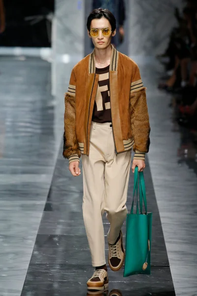 Look 36